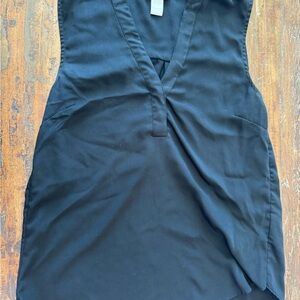 H&M Black V-Neck Sleeveless Blouse